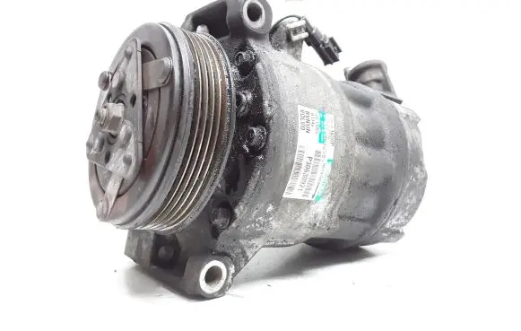 Volvo V70 Air conditioning (A/C) compressor (pump) P30630921 30630921