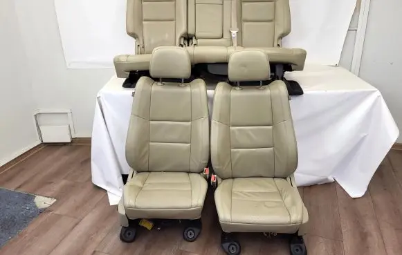Jeep Grand Cherokee Seat set 