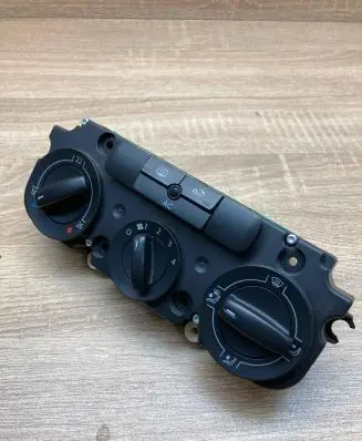 Volkswagen PASSAT B6 Climate control unit 1K0820047HB 5HB009352