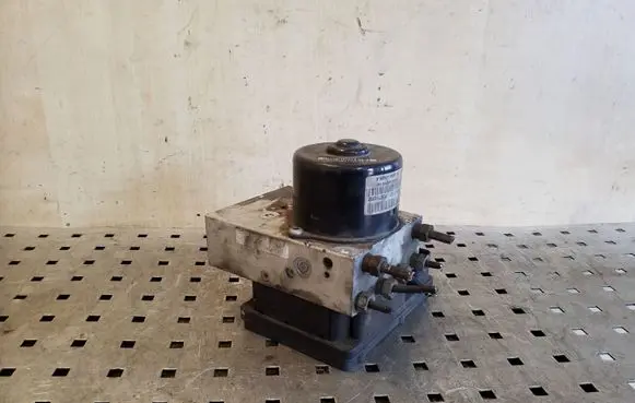 Volvo XC90 ABS Pump 30714952 30714956