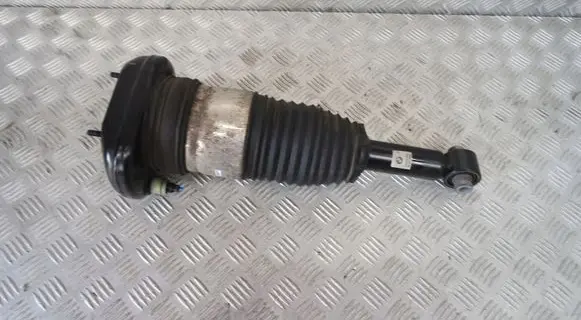 BMW 5 G30 G31 G38 Front shock absorber/damper 