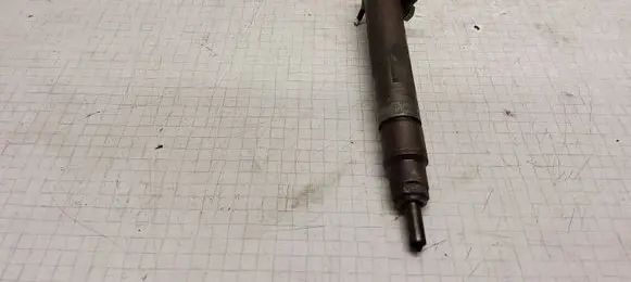 Volkswagen PASSAT B5 Fuel injector 028130001A