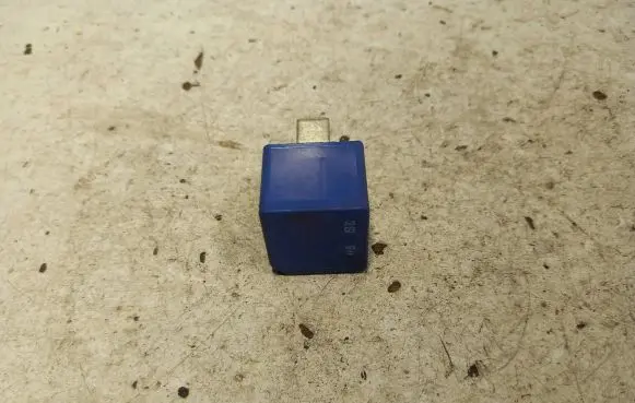 Renault Scenic III - Grand scenic III Other relay 8200587121