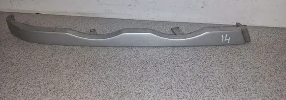 BMW 3 E46 Under headlight/headlamp trim 8208482