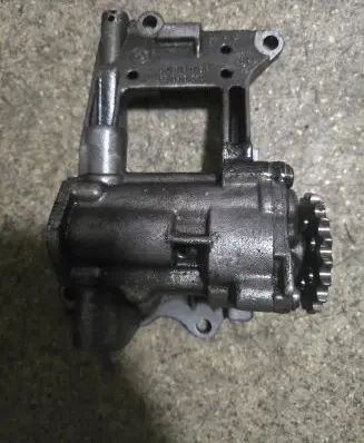 BMW 5 E39 Oil pump 11412247212 670815720