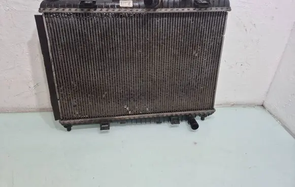 Ford Fiesta Coolant radiator 8V518005BE