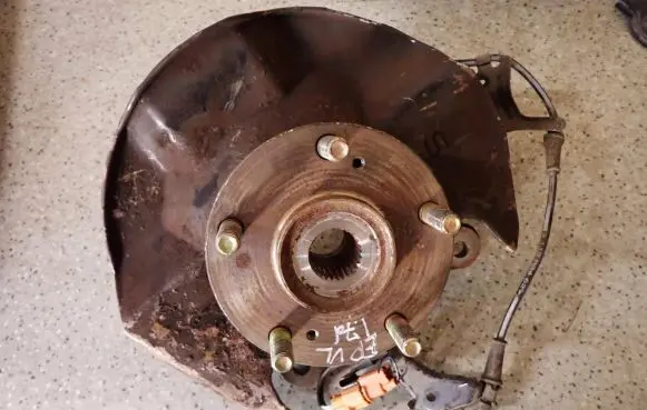 Honda Civic Front wheel hub spindle knuckle