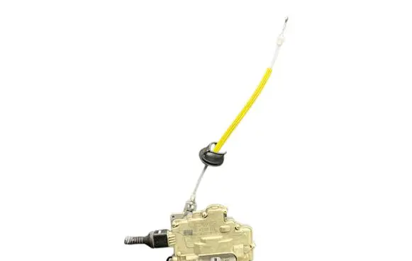 Audi A3 S3 A3 Sportback 8P Front door lock 4F2837015