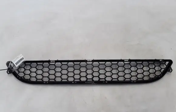 Volvo S60 Front bumper lower grill 30795021