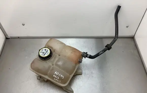 Ford Focus Coolant expansion tank/reservoir 8V618K218 8V618K218DE AV418K218DA