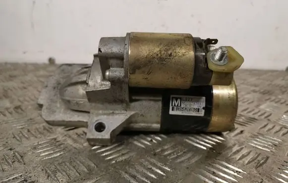 Mazda 5 Starter motor M000T87681