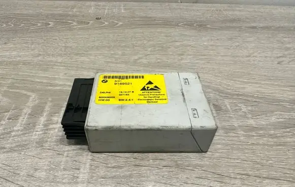 BMW 5 E60 E61 Central console control unit 9169521 337163 80049005