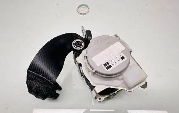 Seat Ibiza V (KJ) Rear seatbelt 0589P10026 SB31003