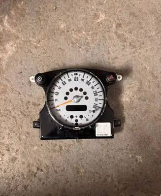 Mini One - Cooper R50 - 53 Speedometer (instrument cluster)