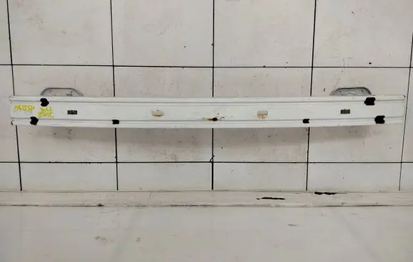 Nissan Juke I F15 Rear bumper support beam