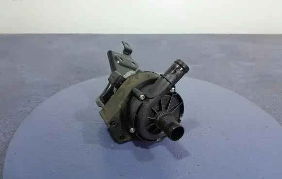 Renault Arkana Water pump 210106635R