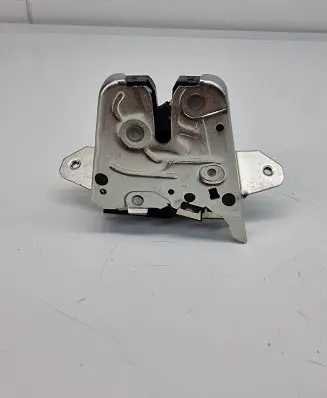 Loading door lock