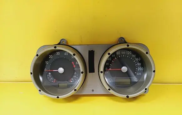 Volkswagen Polo III 6N 6N2 6NF Speedometer (instrument cluster) 6N0920804E