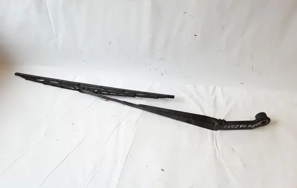 Mitsubishi Pajero Front wiper blade arm 14202P00