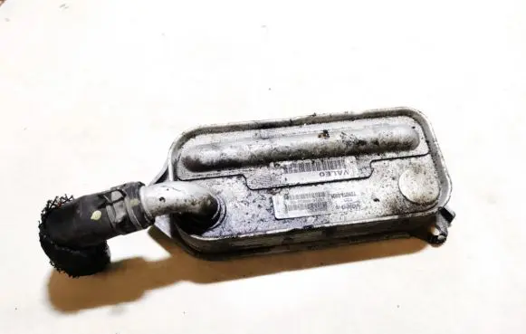 Engine oil radiator