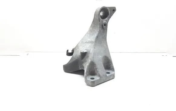 BMW 3 E90 E91 Engine mounting bracket 6781916 22116781916