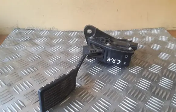 Honda CR-V Accelerator throttle pedal JM14B