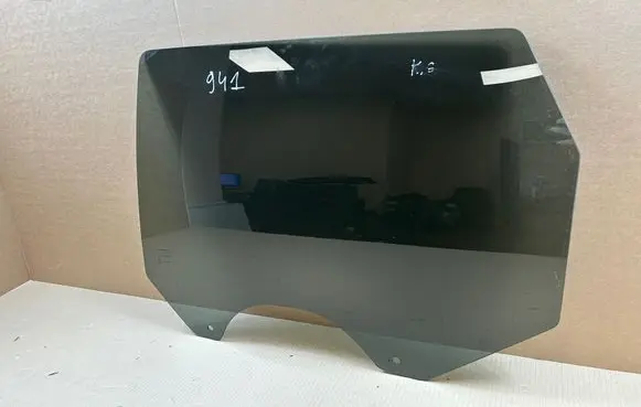 Fiat Freemont Rear door window glass 