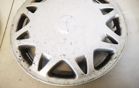 Mitsubishi Galant R15 wheel hub/cap/trim 65005