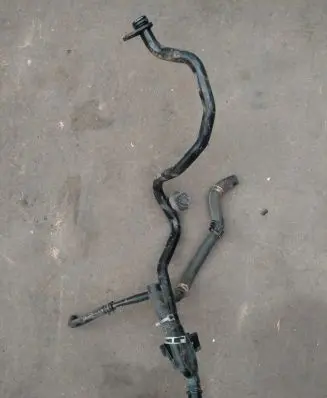 Honda CR-V Engine coolant pipe/hose