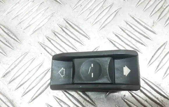 BMW 5 E39 Sunroof switch 8352182
