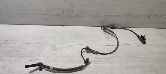 Jeep Cherokee ABS brake wheel speed sensor 68141887AB 1971152360