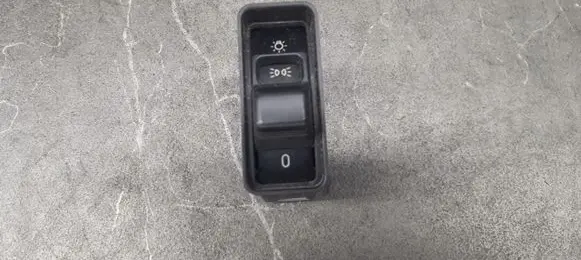 BMW 5 E34 Fog light switch 38813705
