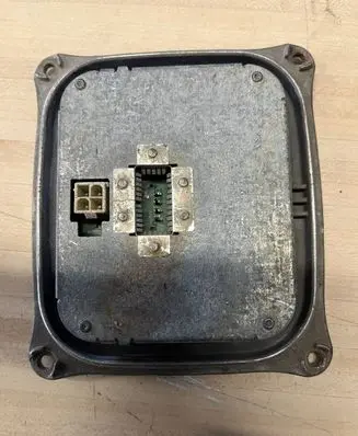 BMW 3 E92 E93 Xenon control unit/module 1307329153
