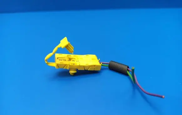 Mercedes-Benz E W211 Airbag squib ring wiring 0395454628