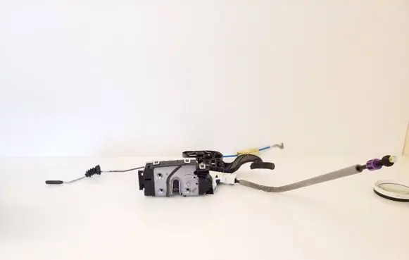 Mercedes-Benz B W246 W242 Front door lock A1667200435 A2040085899