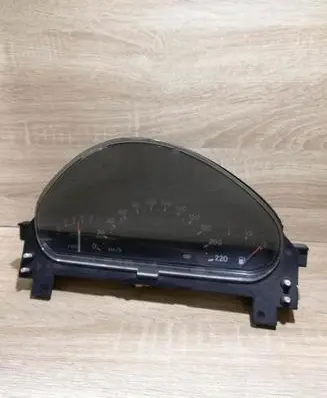 Mercedes-Benz A W168 Speedometer (instrument cluster) A1685404011 09051639902 9808270045