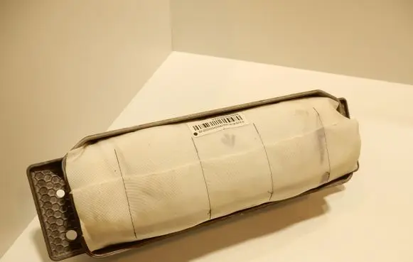 Audi A6 S6 C6 4F Passenger airbag 4F2880204C 49124