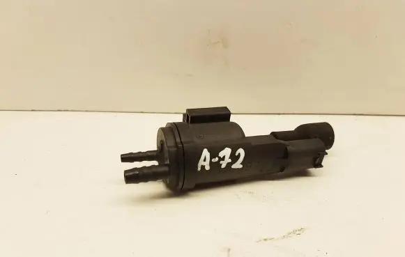 Mercedes-Benz C W205 Valve vacuum 0025407097