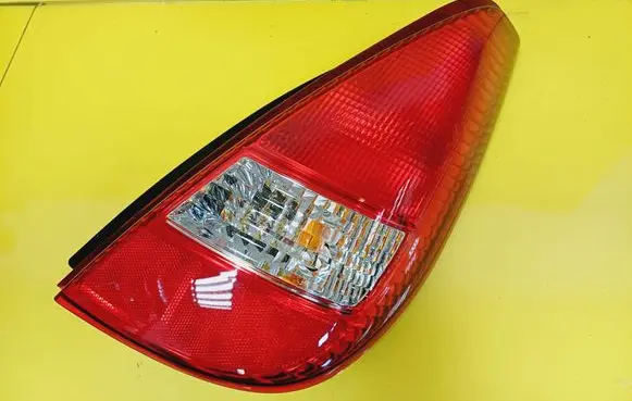 Suzuki Liana Rear/tail lights