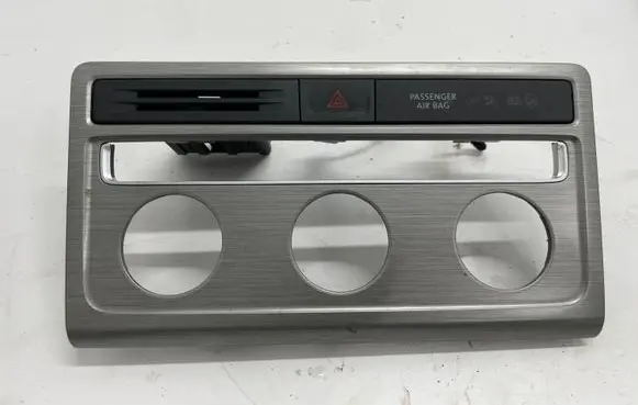 Volkswagen Golf Sportsvan Climate control/heater control trim 510819075C