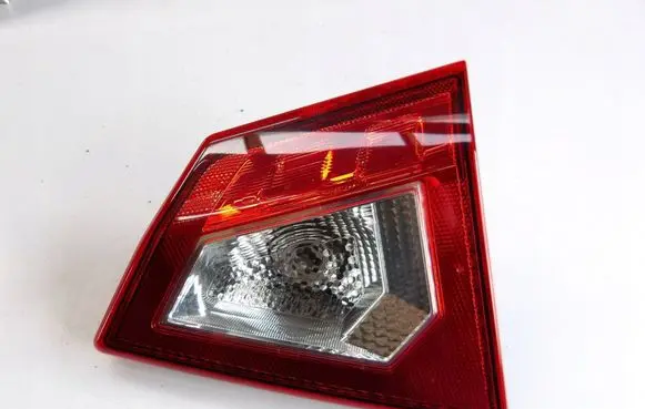 Suzuki Vitara (LY) Tailgate rear/tail lights
