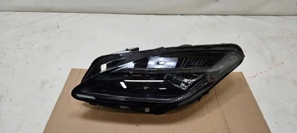Jaguar E-Pace Headlight/headlamp M9C313W030EC