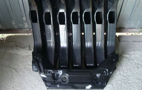 Volkswagen Polo V 6R Front axle beam 