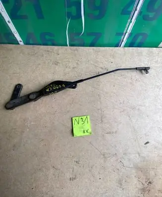 Ford Focus C-MAX Front wiper blade arm 3M5117526CC