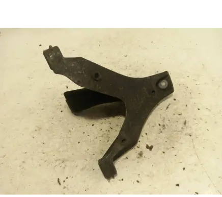 Audi A4 S4 B7 8E 8H Engine mounting bracket 8E0199308AR 889900221 A151120010F