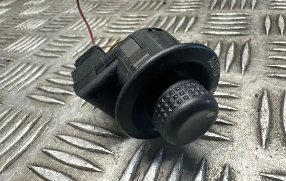 Land Rover Range Rover Sport L320 Steering wheel adjustment switch XPB500180 03930376