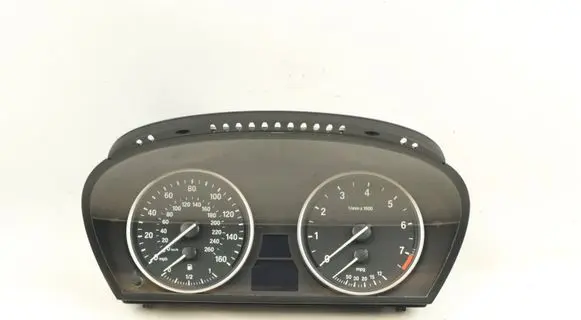 Speedometer (instrument cluster)