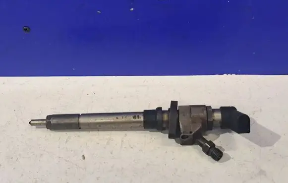 Volvo S40 Fuel injector 9647247280 36000321