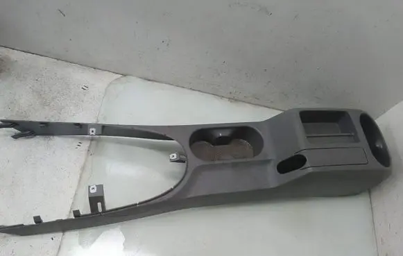 Volkswagen Caddy Center console 2K0863241