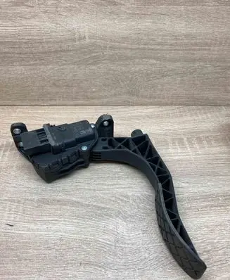 Audi A6 S6 C6 4F Accelerator throttle pedal 4F1721523B